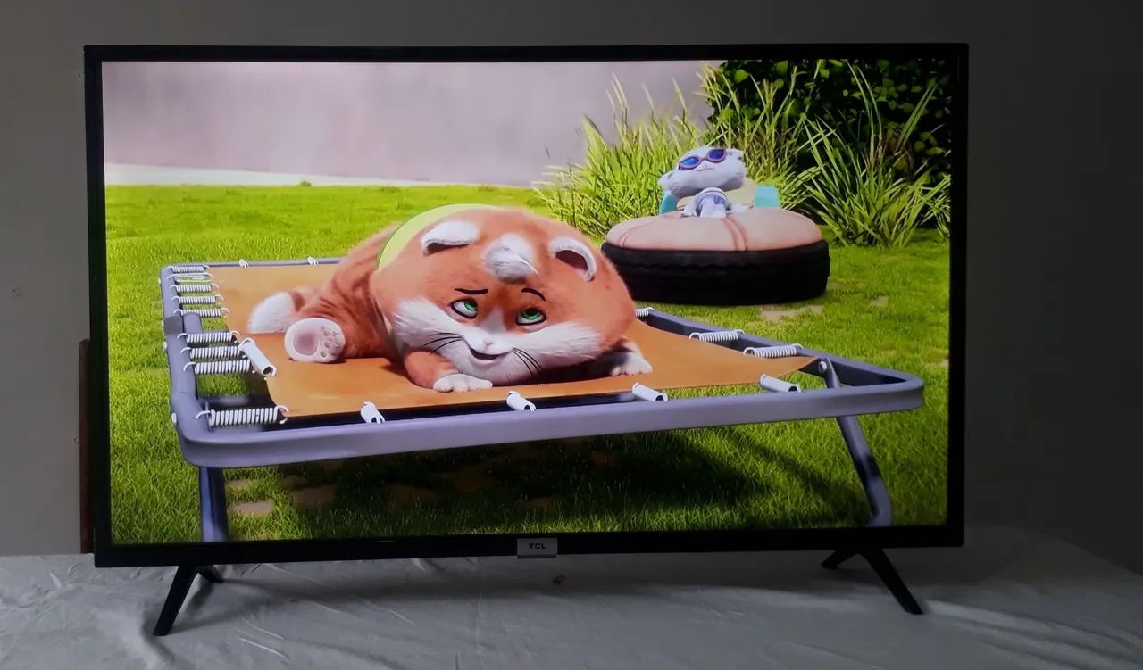 VENDO TV SMART TCL ANDROID COM COMANDO DE VOZ E WIFI  - Foto 4