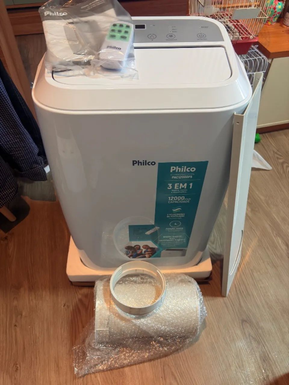 Ar-Condicionado Philco Portátil 12000BTUs Frio PAC12000F5 ,110v com nota e garantia 