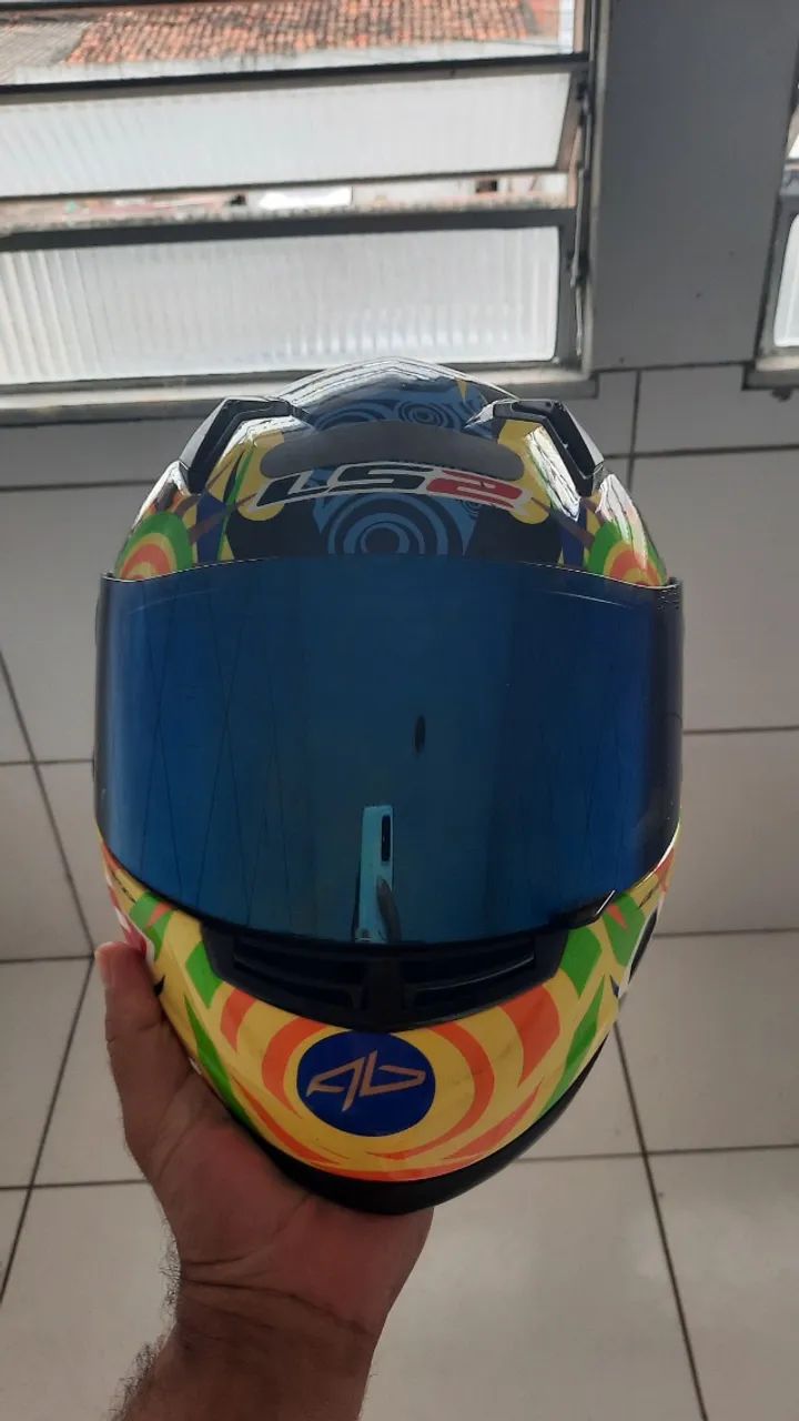 Capacete