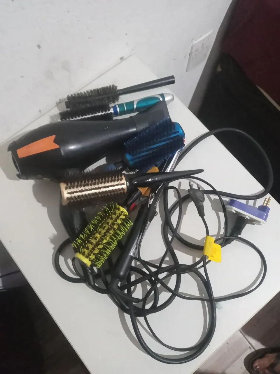 Kit de salão  (escova,secador e Baby li)