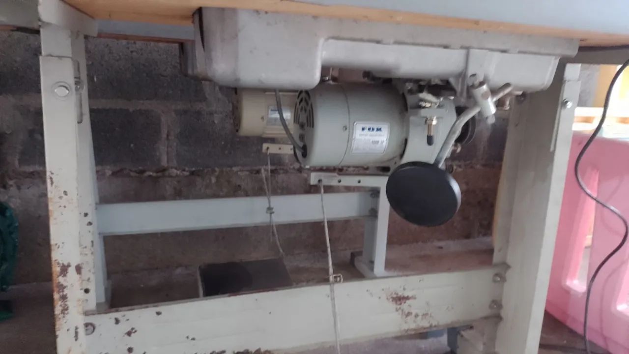 Máquina singer - Foto 2