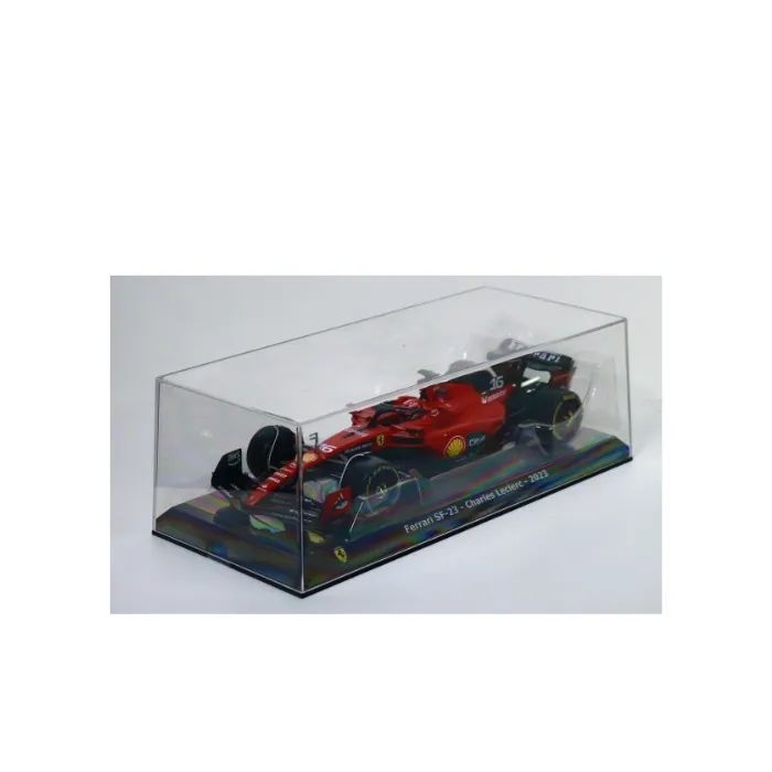 Ferrari SF-23 escala 1/24 com acrílico e piloto no cockpit 
