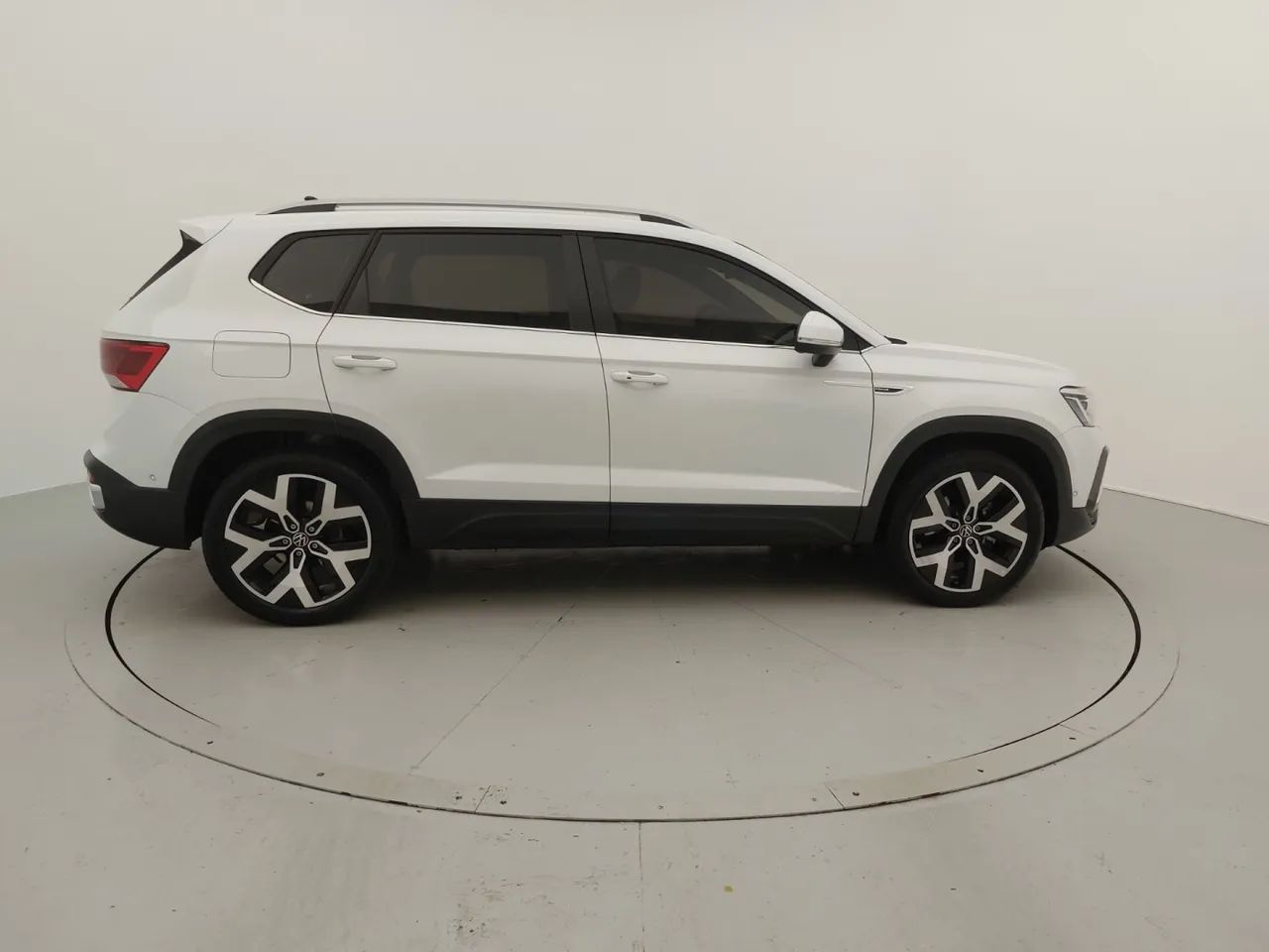 Volkswagen Taos Highline 1.4 250 TSI Flex Aut., foto 6 de 18