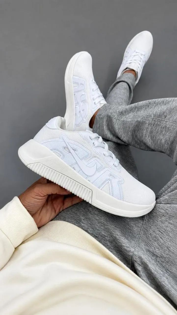 TENIS NIKE VOLTRIX 
