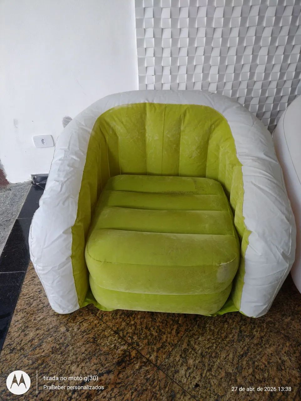 Colchão solteiro inflável + poltronas 