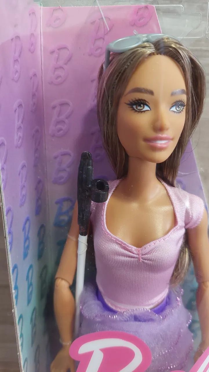 OPORTUNIDADE//Barbie Faschionista Deficiente Visual  - Foto 3