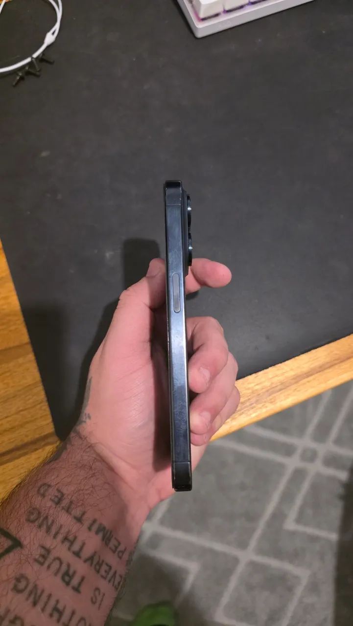 Iphone 15 pro - Foto 4