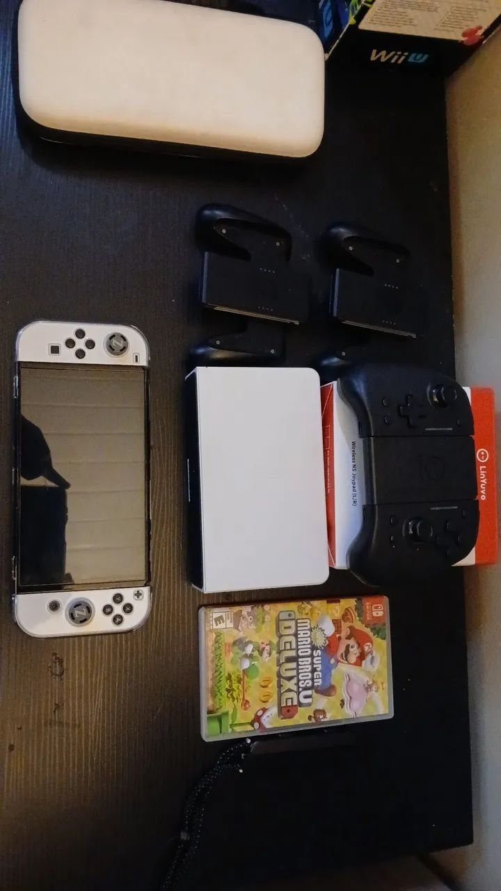 Nintendo Switch OLED + Nintendo Wii U  - Foto 2