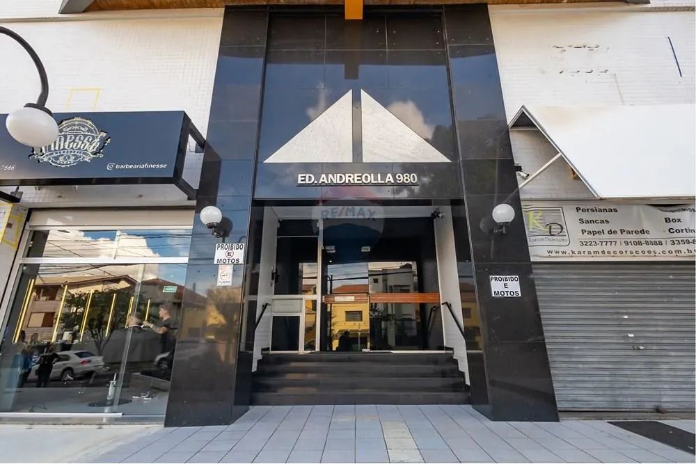 SALA COMERCIAL NA RUA 24 DE MAIO NO CENTRO DE CURITIBA. IMPERDÍVEL!!! - Foto 2
