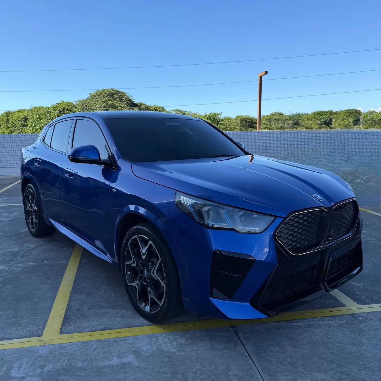 BMW IX 2 Xdrive 30 M Sport (elétrico) 2024