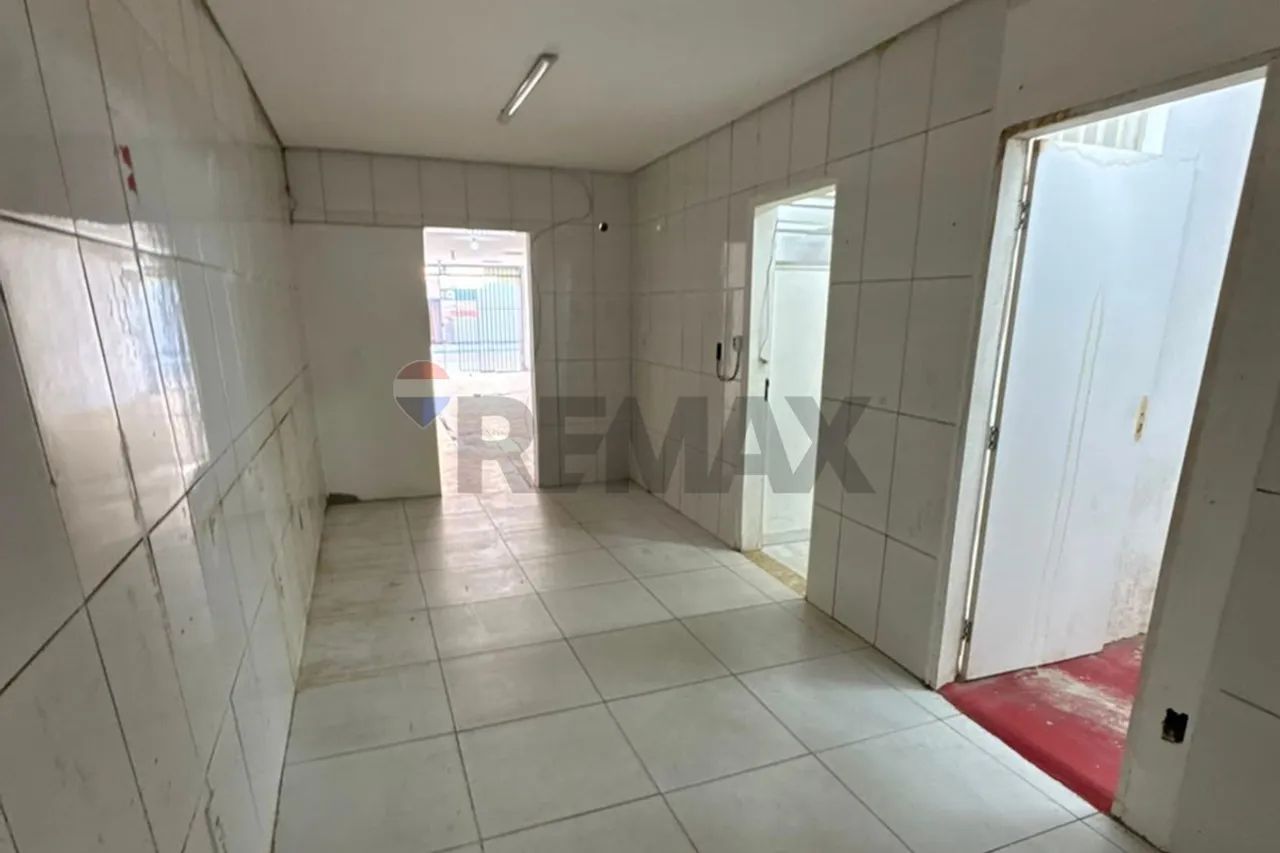Ponto comercial de 112m² próximo à Praça da Bíblia - Foto 5