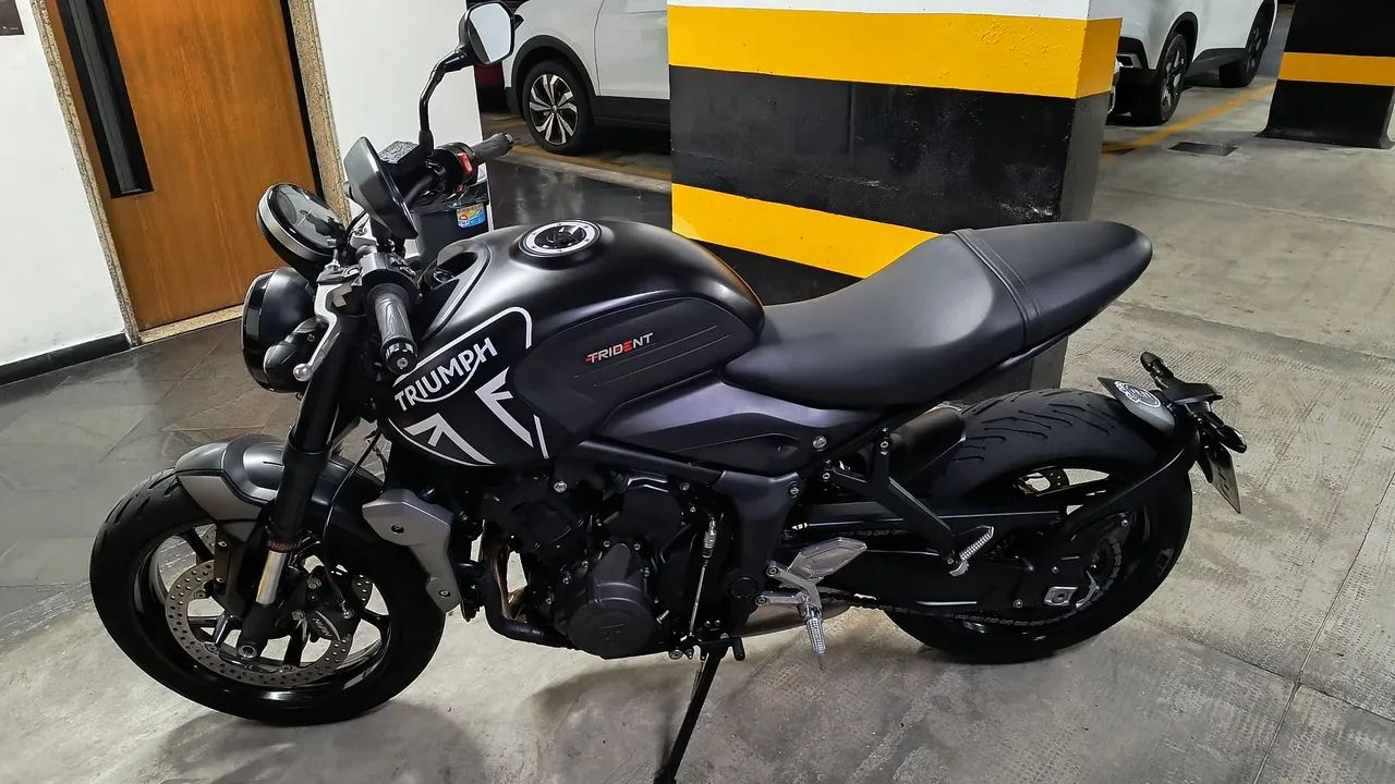 Triumph Trident 660 cc  - Foto 2