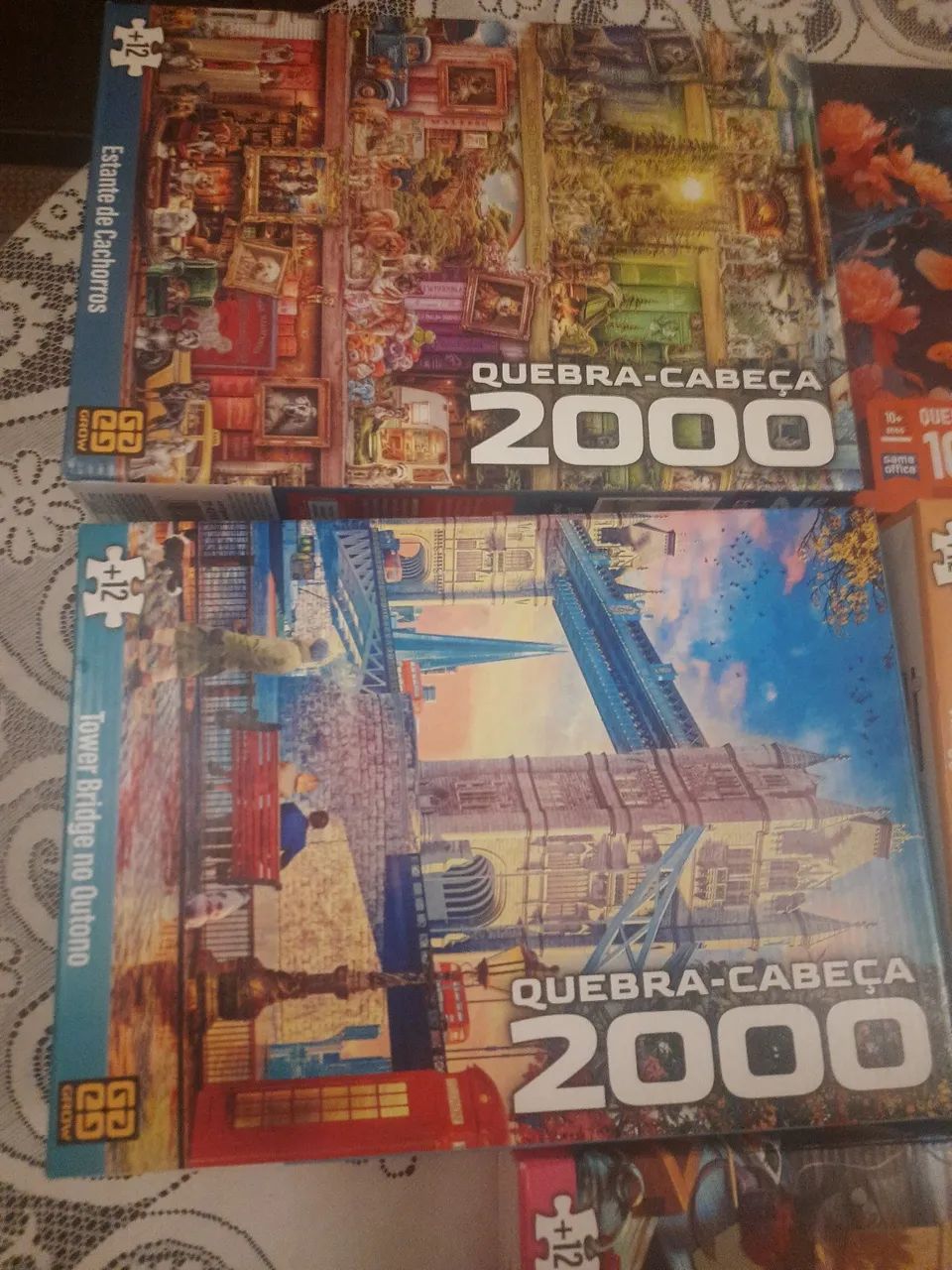 Lote de 6 quebra cabeça.5 de 2000 peças e 1 de 1000 peças  - Foto 4