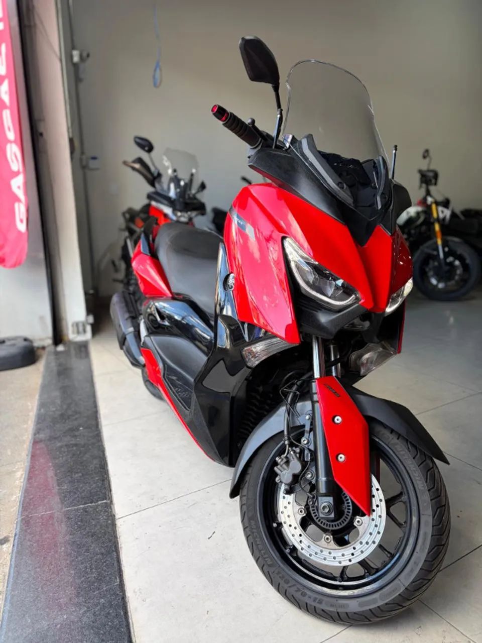 XMAX 250 2023 - Foto 4