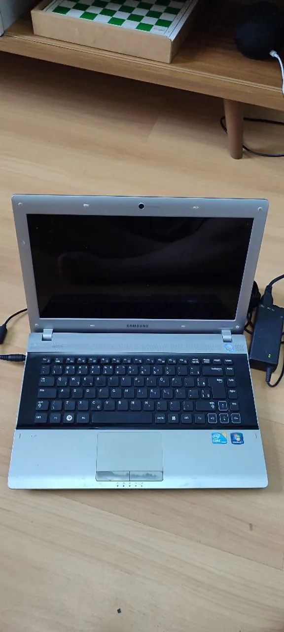 Notebook Samsung Core I3 Hd 320/ 3 Ram (Ler Descrição)