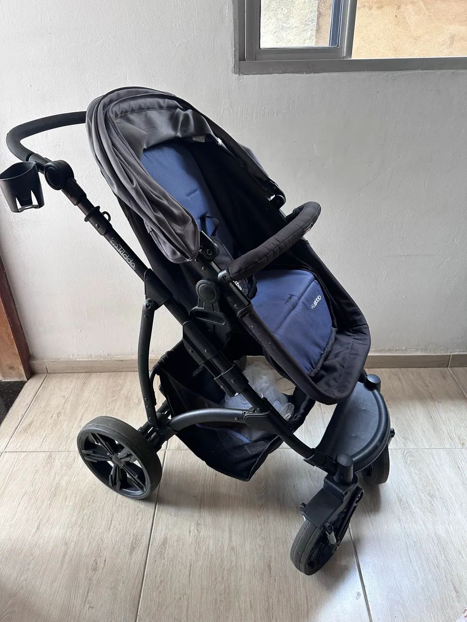 Carrinho de bebê Moisés com bebê conforto  - Foto 4
