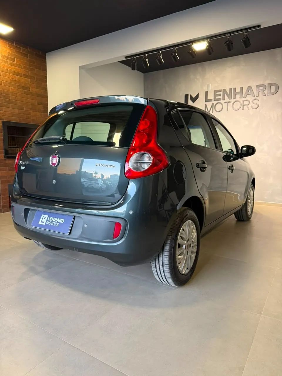 Fiat Palio Attractive 1.0 EVO Fire Flex 8V 5P 2013 - Foto 5