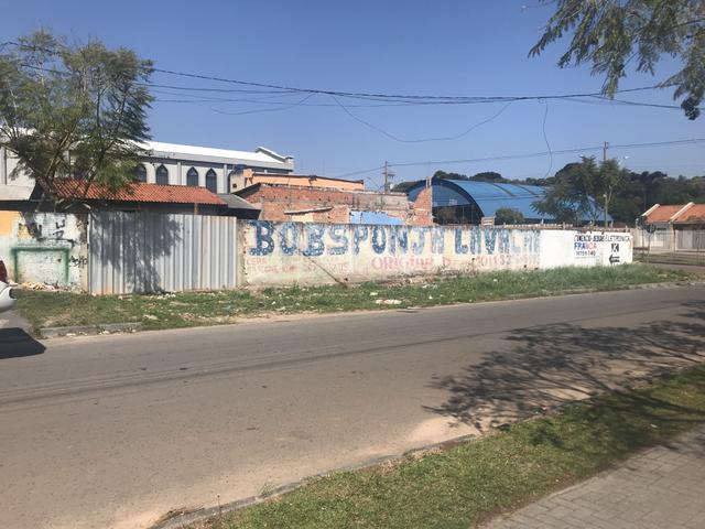 Terreno de esquina comercial no tatuquara - abaixo da avaliação. - Foto 2