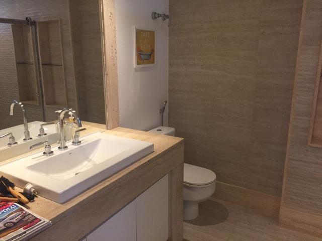 Excelente apartamento alto padrão,amplo com 4 suítes,3 vagas de garagem . Financia - Foto 17