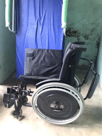 Cadeira de rodas desmontável - Foto 2