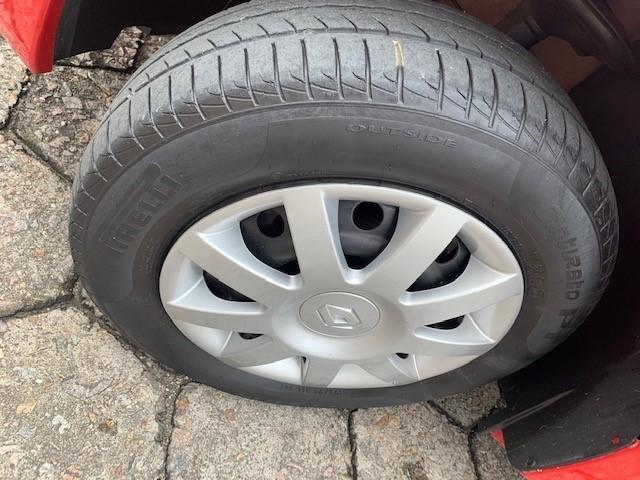 SANDERO Authentique Hi-Flex 1.0 16V 5p - Foto 14