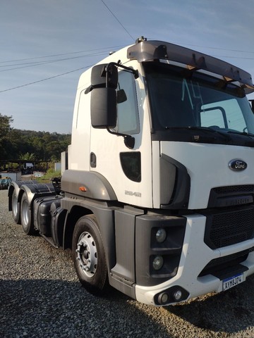 VENDO FORD CARGO 2842