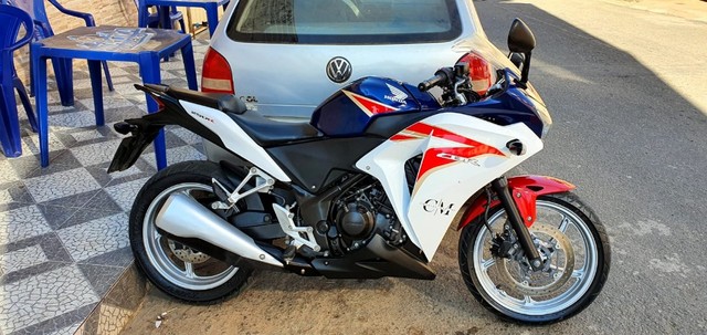 HONDA CBR 250R 2012