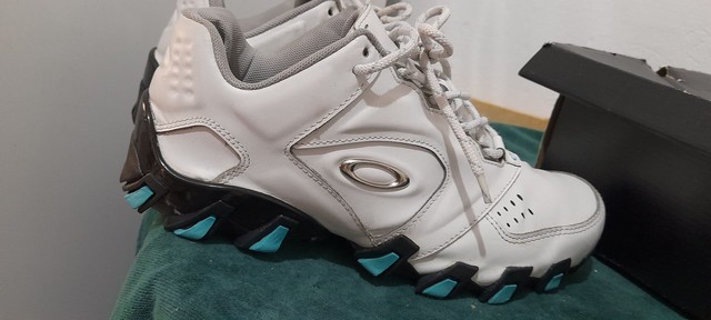 Tenis oakley original Número 39 - Roupas e calçados - Nossa Senhora do  Rosário, São José 999759396 | OLX