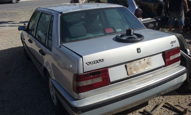Sucata de Volvo 460 GLT 94/95 para retirada de peças - Parabrisa Quebrado - Foto 4