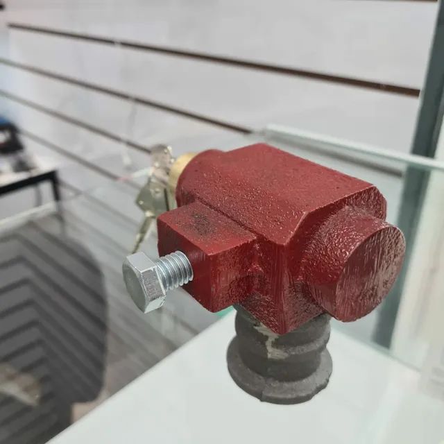 Cadeado de piso para porta de aço - Porta rolo de comércio 
