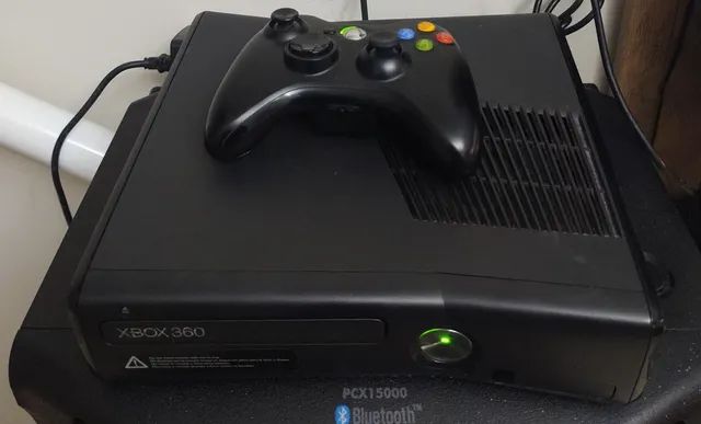 XBOX 360 SLIM DESTRAVADO COM 1 CONTROLE KINECT E 15 JOGOS 