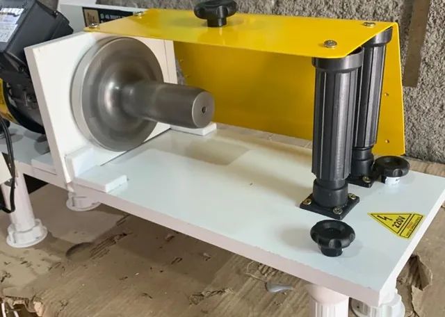 Maquina retirar pelicula coco seco - Foto 6