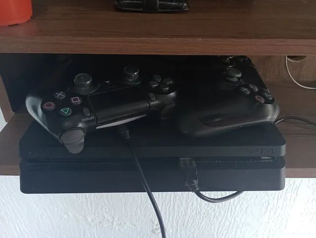 Vendo ps4 pro 1 tera - Videogames - Nossa Senhora das Graças