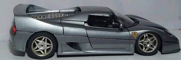 Miniatura Ferrari F50 1995 Bburago 1/18 Prata - Foto 4