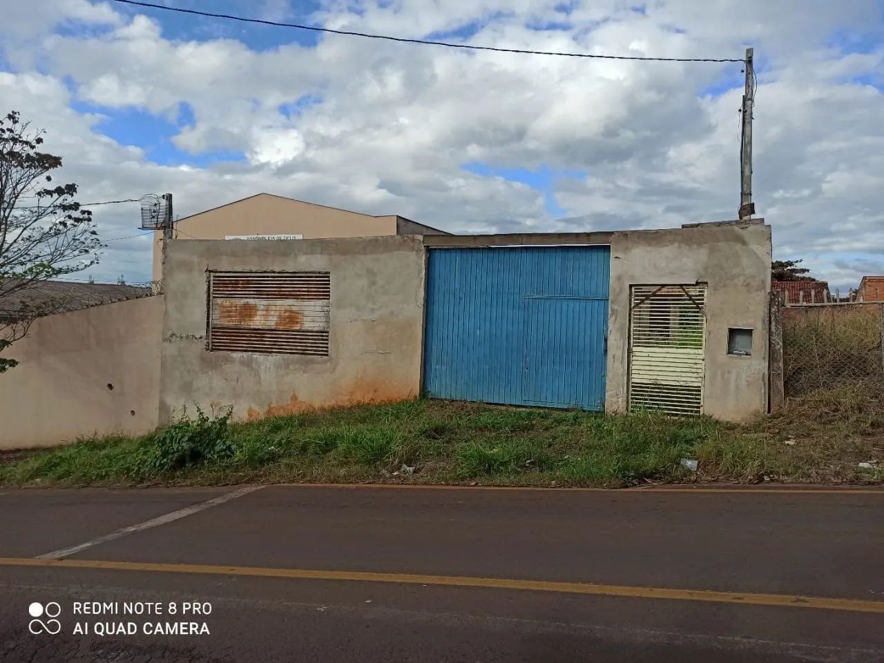 Terreno com obra iniciada para 12 quitinetes
