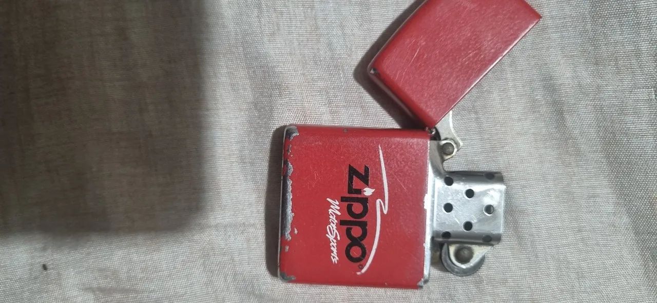 Isqueiro Zippo Motor Sports Vermelho - Foto 4
