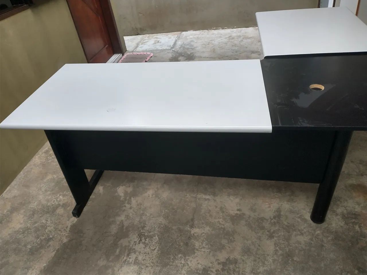 Mesa de Escritório L em Ótimo Estado - Foto 3