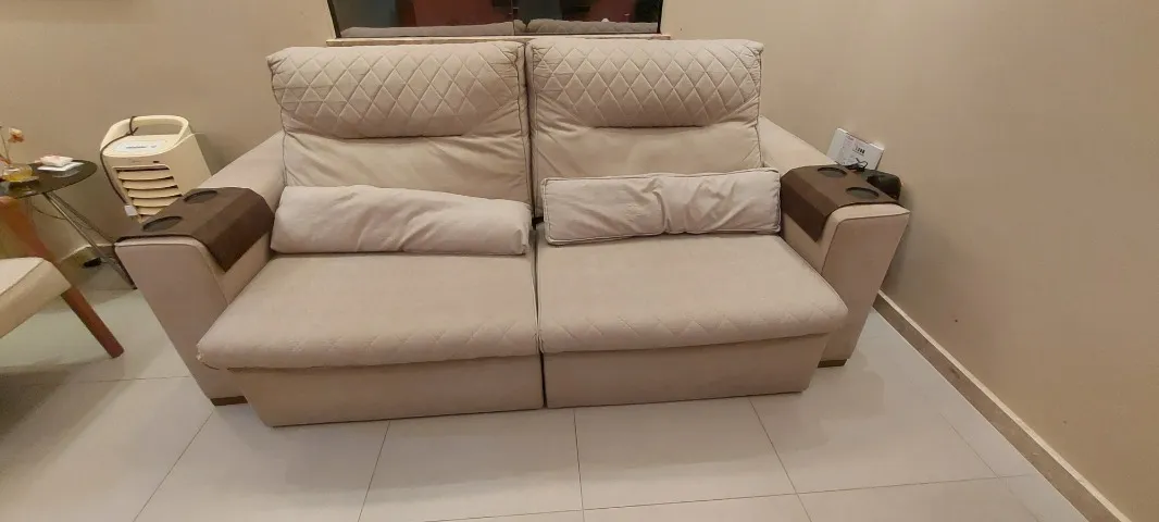 Sofá retratil e reclinável quatro x Lar Shopping