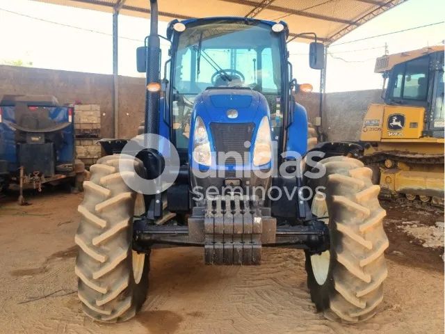 TRATOR PNEU NEW HOLLAND T6 110 120CV  - Foto 3