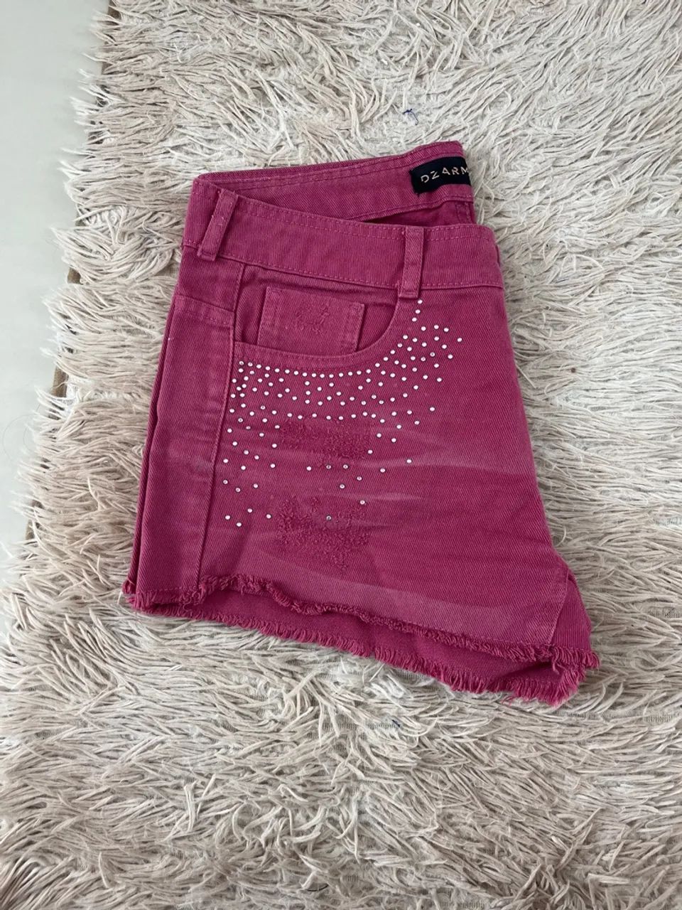 Short dzarm Jeans Feminino cor marsala TAM 36com Strass - Foto 3