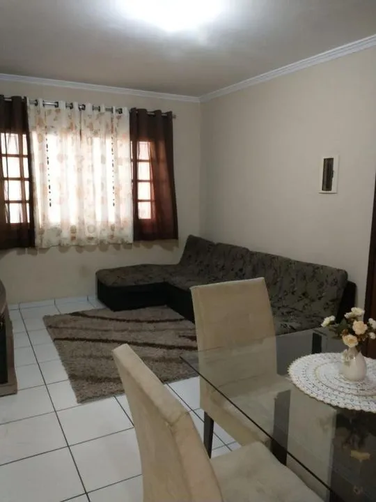 Sobrado para Venda em Cotia, Jardim Cotia, 2 dormitórios, 2 banheiros, 2 vagas