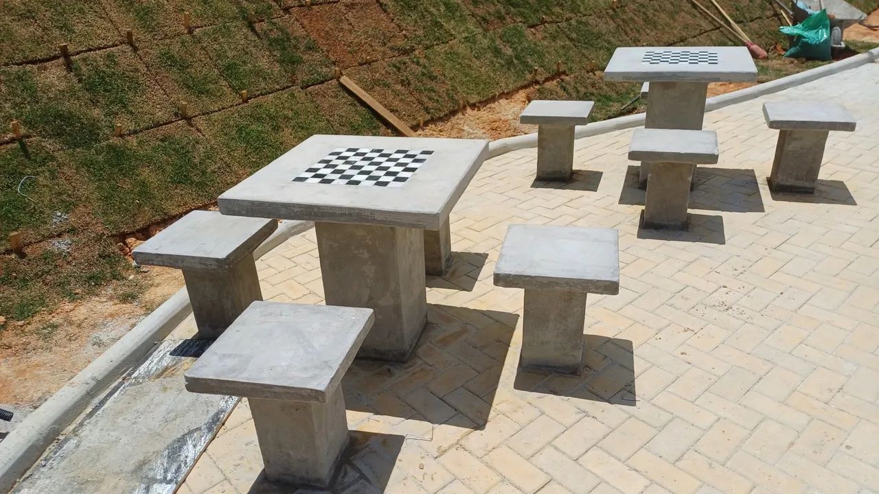 Mesa quadrada de jogos 75 cm - Foto 2