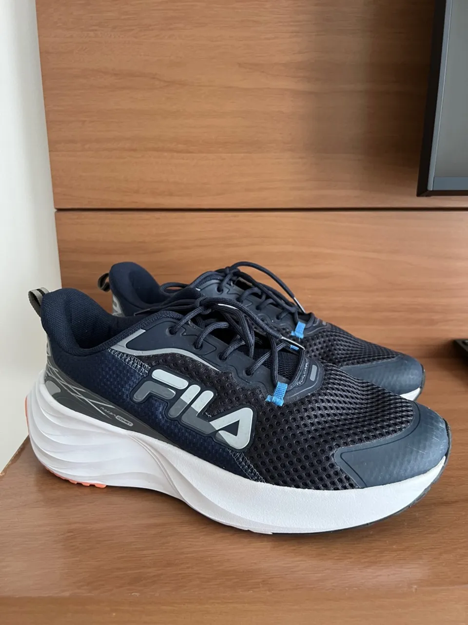 Tênis Fila Racer Comet - Azul Marinho e Branco 41