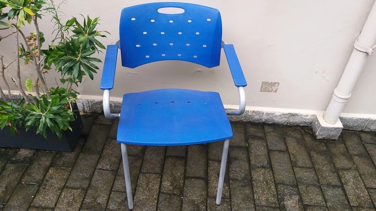 Cadeira Fixa Cavaletti I Linha Viva I Semi Nova. - Foto 3