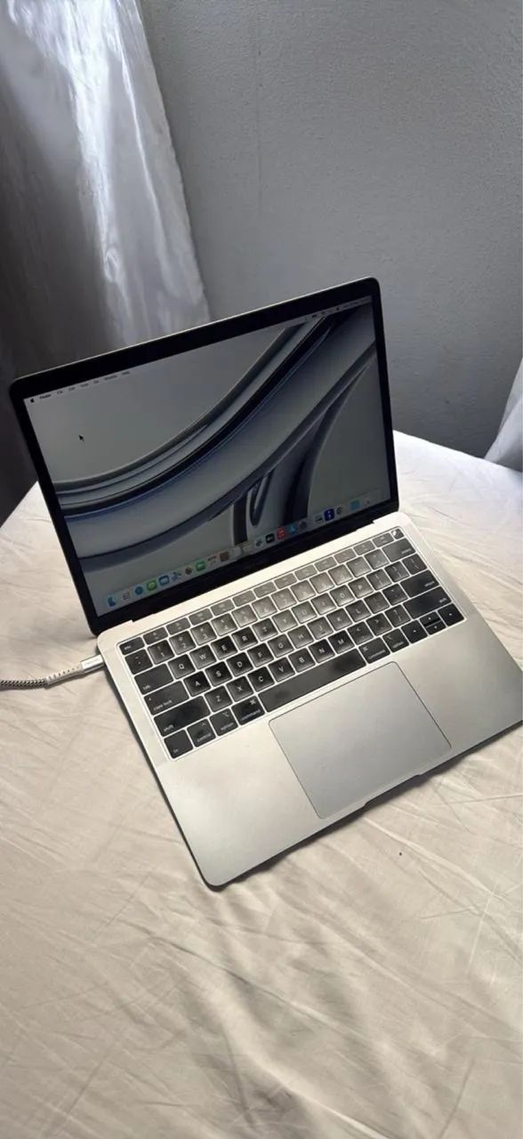 Vendo MacBook Air 2019 13-inch - Notebooks - Itaipu (Barreiro