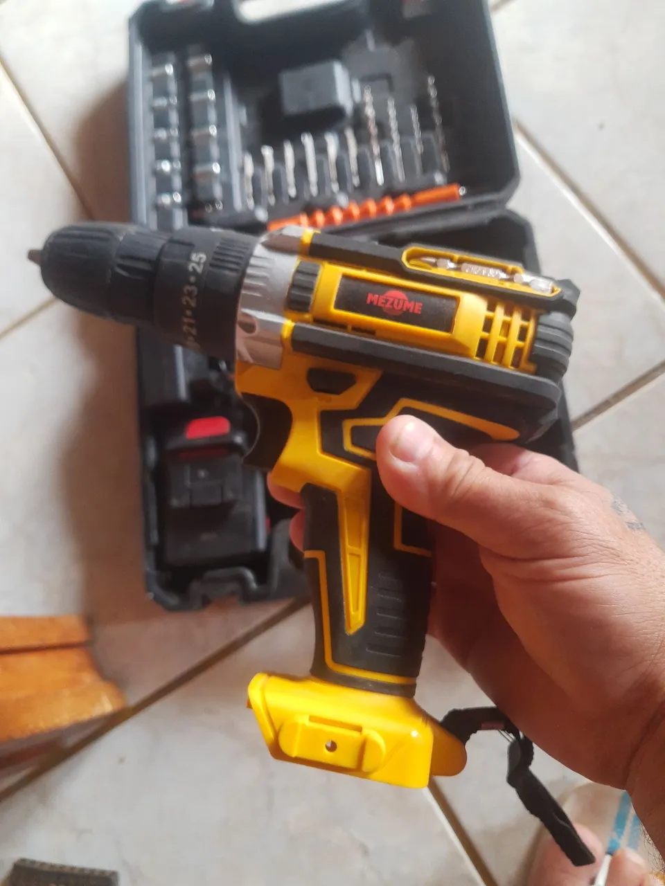 Furadeira/Parafusadeira Sem Fio Mezume