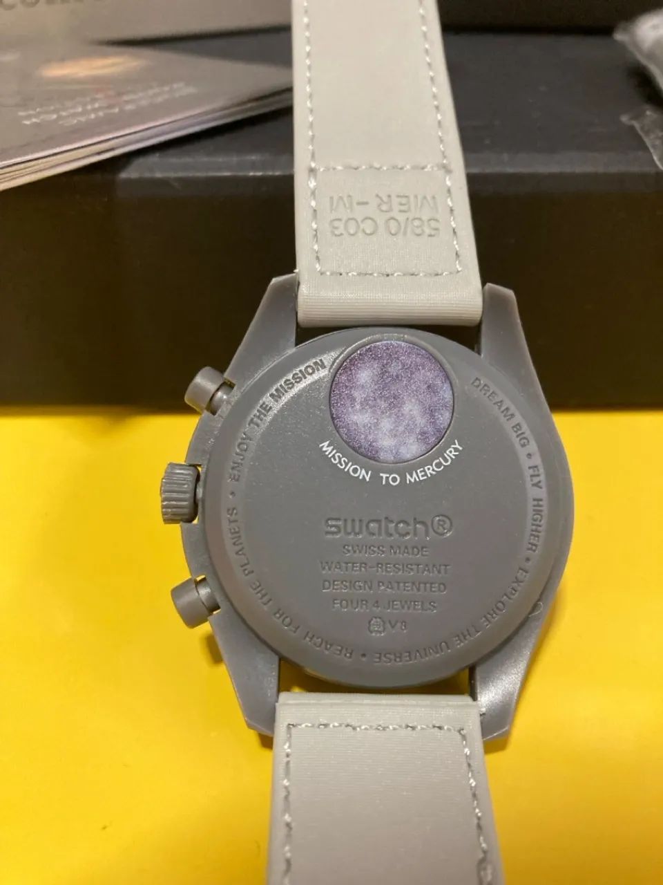 Relogio Swatch x Omega Speedmaster Mission to Mercury - Acessórios