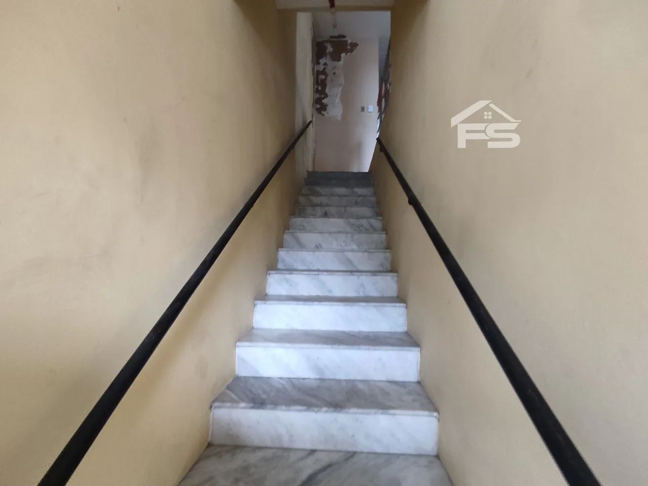 Casa Duplex no Bairro Montese com Ponto Comercial- Fortaleza - CE - Foto 2