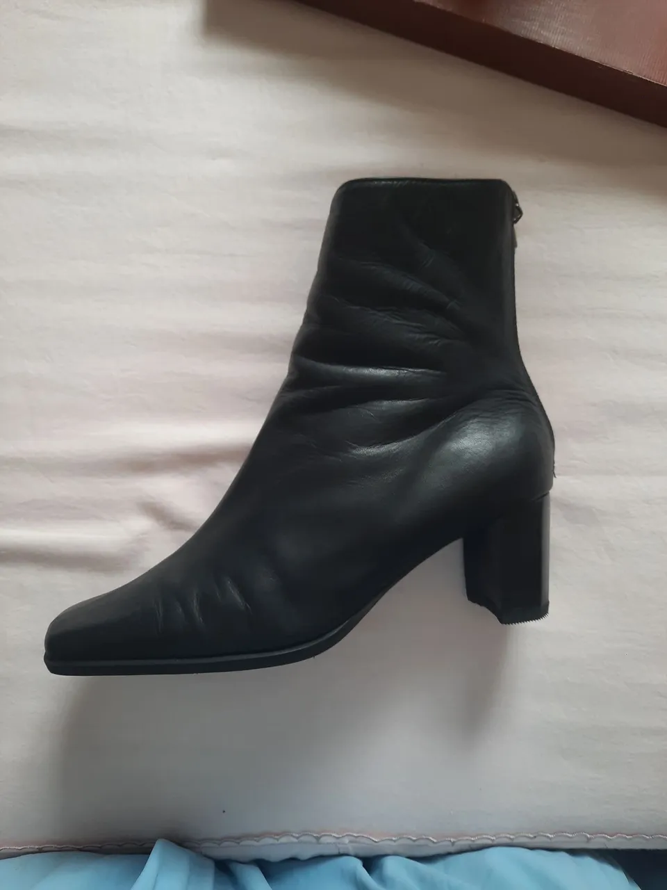 Bota de couro preta elegante - Tamanho sob consulta