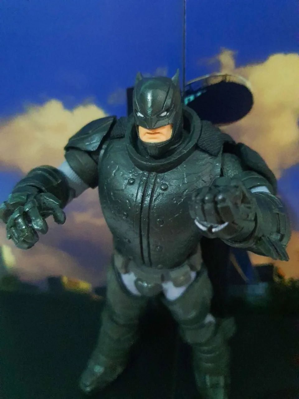  Batman Armored - Dark Knight Returns - DC Multiverse - Mcfarlane Toys - Foto 2